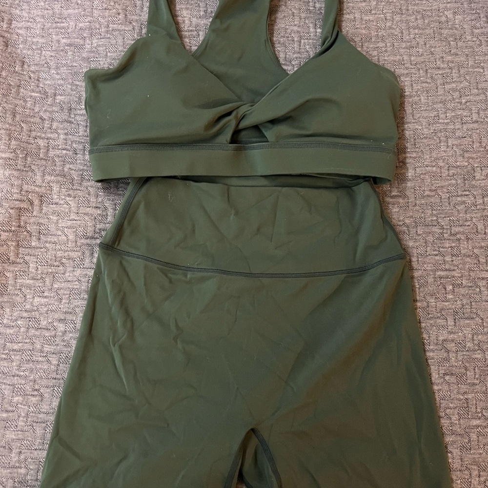 Green Activewear Set